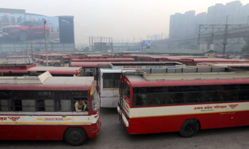 Ινδία: Ένα τεράστιο «πιστολάκι» για να διώξει «το νέφος» από το Νέο Δελχί