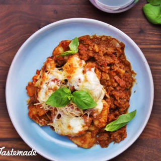 Νιόκι με κιμά και μοτσαρέλα στον φούρνο και τα λόγια περισσεύουν [ΒΙΝΤΕΟ]