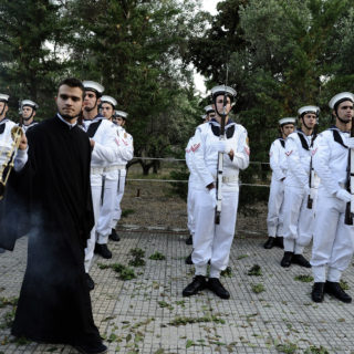 Γιατί σε μένα;