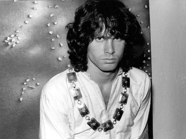 Στις 8 Δεκεμβρίου του 1943 γεννιέται ο Jim Morrison