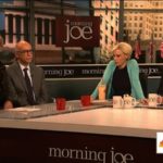 Ο Μπιλ Μάρεϊ εμφανίστηκε ως Στιβ Μπάνον στο πρώτο Saturday Night Live του 2018