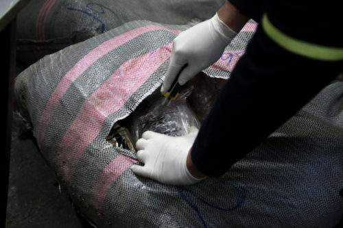 Συνελήφθη στο «Ελ.Βενιζέλος» 52χρονος για εισαγωγή ναρκωτικών