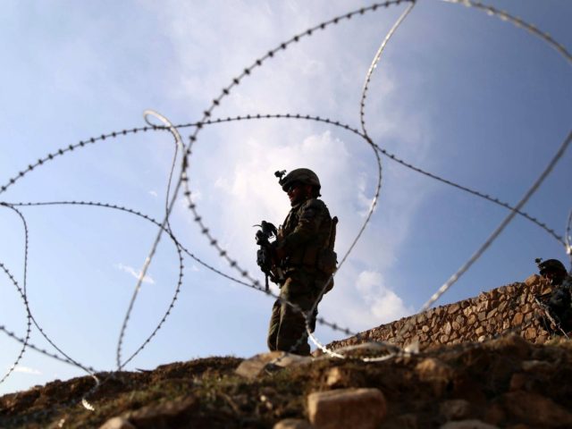 ΗΠΑ: Το 1/3 των στρατιωτικών δεν θέλει να εμβολιαστεί για τον νέο κορωνοϊό