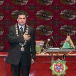 Ο πρόεδρος του Τουρκμενιστάν απαγόρευσε τα μαύρα αυτοκίνητα απλά και μόνο επειδή προτιμά τα λευκά