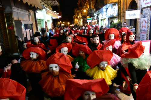 Στιγμιότυπα από το εντυπωσιακό Βενετσιάνικο καρναβάλι του Ναυπλίου [Εικόνες]