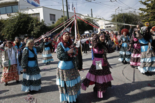 Έτσι γιορτάστηκε η τελευταία Κυριακή της Αποκριάς σε όλη την χώρα [ΕΙΚΟΝΕΣ]