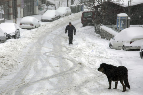 Τηλέφωνα επικοινωνίας σε περίπτωση που δείτε κάποιον άστεγο