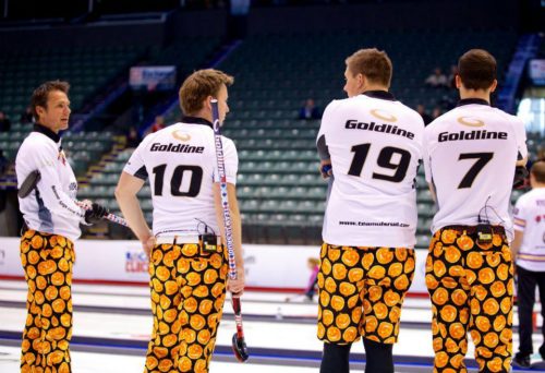 Δικό τους fan page στο facebook έχουν τα παντελόνια των Νορβηγών αθλητών του κέρλινγκ [ΕΙΚΟΝΕΣ-ΒΙΝΤΕΟ]