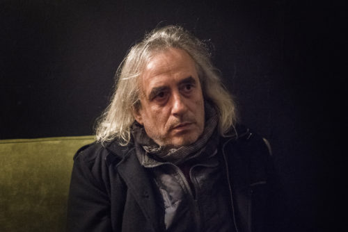 Γιάννης Αγγελάκας: Για τον Φοίβο Δεληβοριά και τον Σταύρο Ξαρχάκο με αγάπη