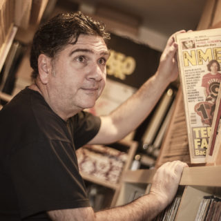 Ο Νίκος Πετρουλάκης ερωτεύεται τα τραγούδια πάντα με το πρώτο άκουσμα