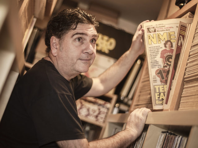 Ο Νίκος Πετρουλάκης ερωτεύεται τα τραγούδια πάντα με το πρώτο άκουσμα