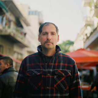 Ακούσαμε τα νέα τραγούδια του Ορέστη Ντάντου στο six d.o.g.s