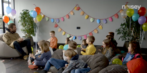 Μια ντουζίνα παιδιά δημοτικού πήραν συνέντευξη από τον Λίαμ Γκάλαχερ [ΒΙΝΤΕΟ]