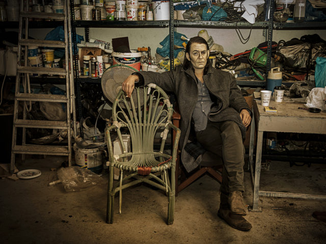 Ο Γιάννος Περλέγκας ποντάρει κάτι παραπάνω από τη ζωή του κάθε βράδυ στη σκηνή