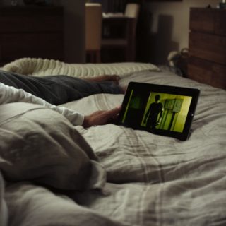 Με ποια σειρά του Netflix κολλάνε περισσότερο οι Έλληνες;