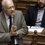 Δεκτή έγινε από τον πρωθυπουργό η παραίτηση του υπουργού Οικονομίας Δ. Παπαδημητρίου