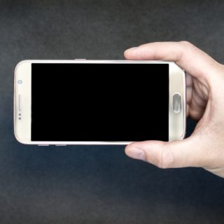 Αυτά είναι τα 10 hashtags που μας σιγοψήνουν εδώ και χρόνια τον εγκέφαλο