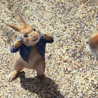 Οι παραγωγοί της ταινίας Πίτερ Ράμπιτ ζήτησαν συγγνώμη για μια σκηνή διακωμώδησης τροφικής αλλεργίας