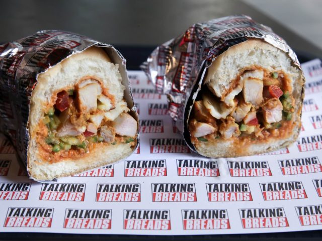 Talking Breads: Αν Έτρωγε ο David Byrne street food στα Εξάρχεια…