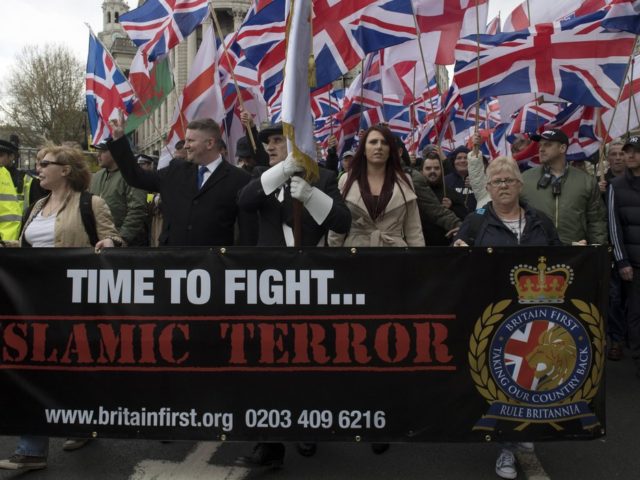 Το Facebook κατέβασε την σελίδα του βρετανικού ακροδεξιού κόμματος Britain First