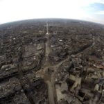 Μια ομάδα νεαρών Ιρακινών κάνει παρκούρ στα ερείπια της Μοσούλης [ΒΙΝΤΕΟ]