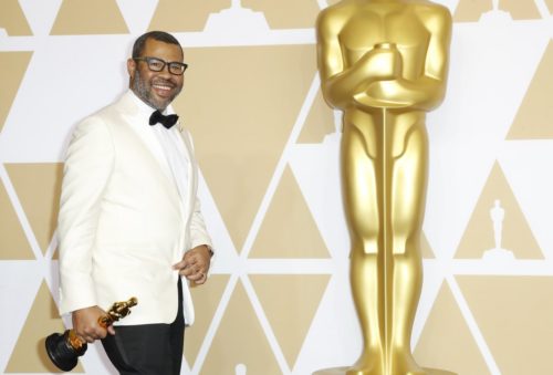 Ο Jordan Peele γράφει ιστορία ως ο πρώτος Αφρο-Αμερικανός που κέρδισε το Όσκαρ Καλύτερου Πρωτότυπου Σεναρίου [ΒΙΝΤΕΟ]