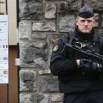 Γαλλία: Άνδρας επιχείρησε να παρασύρει με το όχημά του στρατιώτες