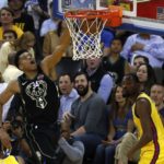 Ο Γιάννης Αντετοκούνμπο «κάνει πλάκα» στον Κέβιν Ντουράντ [ΒΙΝΤΕΟ]