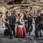 Η Barcelona Gypsy Balkan Orchestra στην Αθήνα για μια μοναδική συναυλία