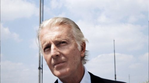 Απεβίωσε σε ηλικία 91 ετών ο Γάλλος σχεδιαστής Hubert de Givenchy