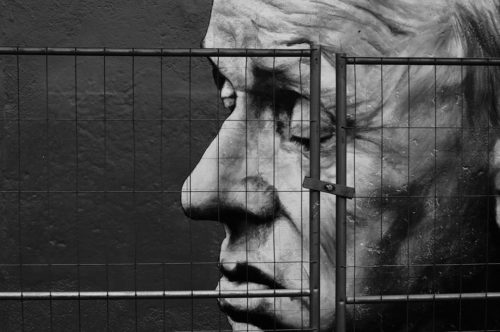 Παρουσίαση του φωτογραφικού, λογοτεχνικού άλμπουμ “The story of a moment”