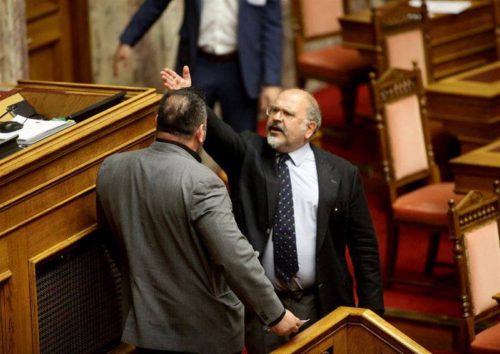 Δείτε το βίντεο του διαπληκτισμού ανάμεσα στον Νίκο Ξυδάκη και τον Γιάννη Λαγό [ΒΙΝΤΕΟ]