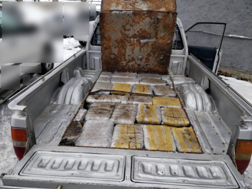 Φλώρινα: Αντί για ντομάτες το αγροτικό είχε 60 κιλά ινδικής κάνναβης