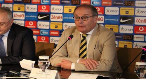 Ο Χέρμπερτ Χούμπελ εισηγήθηκε στη FIFA τον αποκλεισμό του ελληνικού ποδοσφαίρου