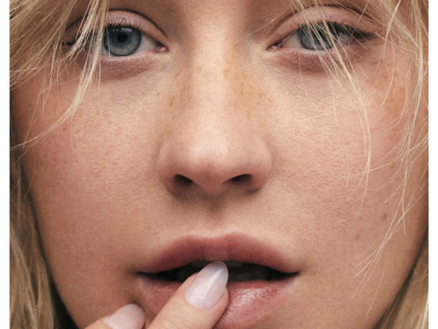 Αγνώριστη η Christina Aguilera στο νέο εξώφυλλο του Paper Magazine [ΕΙΚΟΝΕΣ]