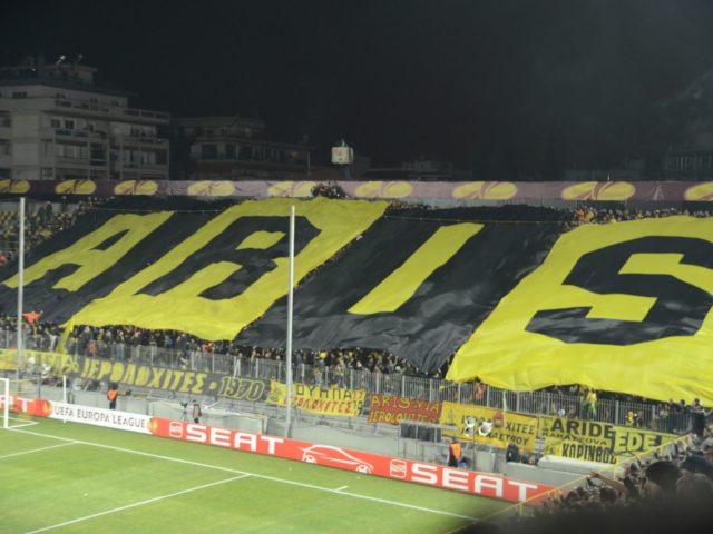 Η απίστευτη ιστορία της 82χρονης οπαδού του Άρη που δεν έχει χάσει αγώνα για αγώνα!