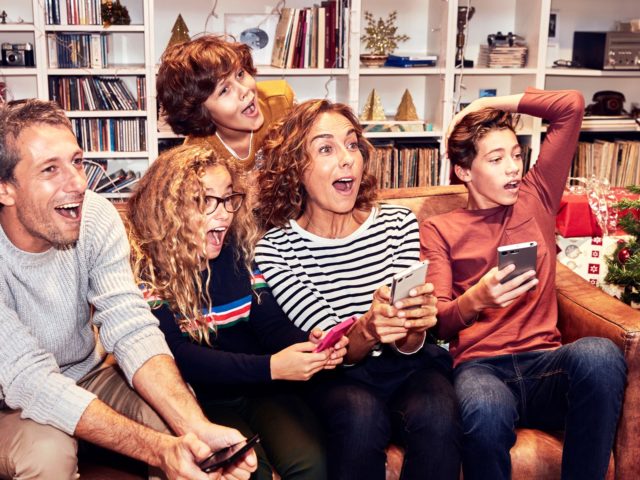 Το PlayLink είναι το νέο «ελάτε σπίτι για επιτραπέζια»…