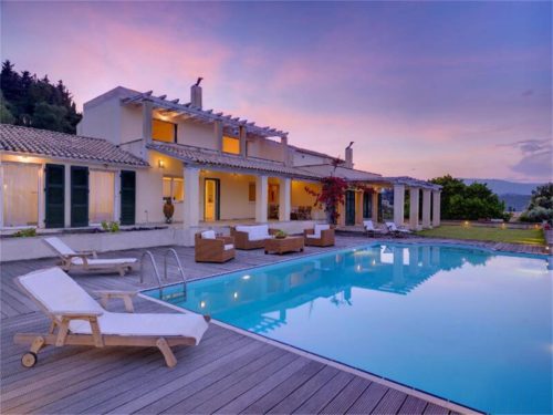 Απίστευτη απάτη με έπαυλη στη Μύκονο που θα δινόταν σε τυχερό με την αγορά λαχνού αξίας 40 ευρώ!