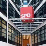 «Ναι» στην κυβέρνηση συνασπισμού ψήφισαν οι σοσιαλδημοκράτες