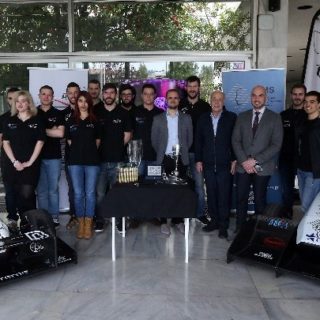 Δύο πλήρως ηλεκτροκίνητα μονοθέσια οχήματα από τους φοιτητές του Πανεπιστημίου Πατρών