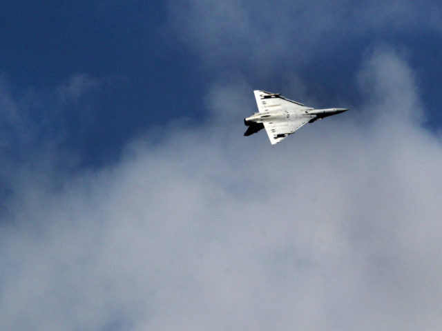 Σε εξέλιξη οι έρευνες για τον εντοπισμό του M2000-5 ανοιχτά της Σκύρου