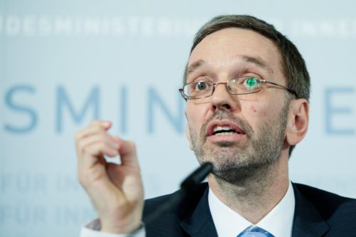 Ελέγχους στα σύνορα με τη Γερμανία ζήτησε ο ακροδεξιός υπουργός Εσωτερικών της Αυστρίας