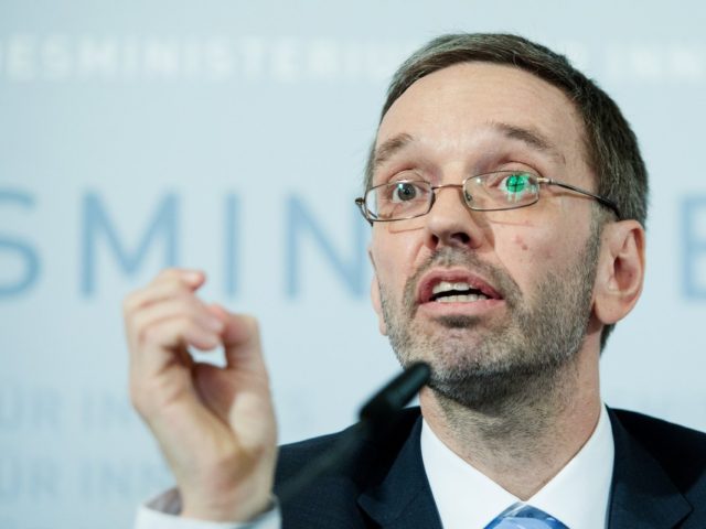 Ελέγχους στα σύνορα με τη Γερμανία ζήτησε ο ακροδεξιός υπουργός Εσωτερικών της Αυστρίας