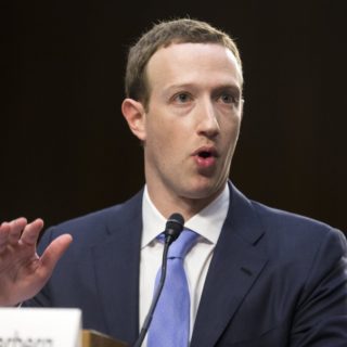 Σε απευθείας μετάδοση η αυριανή συνάντηση Ζάκερμπεργκ με τους ευρωβουλευτές