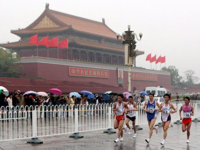Αυτό το ζευγάρι ηλικιωμένων στην Κίνα συμμετέχει στον Μαραθώνιο τα τελευταία 60 χρόνια