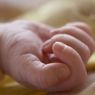 Γιατρός αφαίρεσε τα γεννητικά όργανα νεογέννητου αγοριού επειδή είχε προβλέψει ότι θα είναι κορίτσι