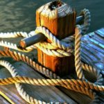 Πρόσκρουση πλοίου στο λιμάνι του Αγκιστρίου με πέντε τραυματίες