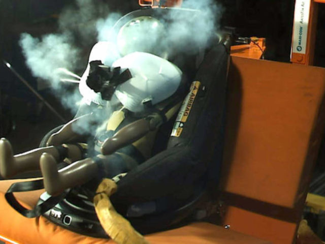 Τώρα και τα παιδικά καθισματάκια αυτοκινήτου αποκτούν αερόσακους [ΒΙΝΤΕΟ]