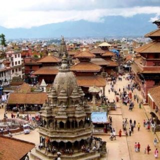 Ινδία: Οκτώ άνδρες δικάζονται για τον βιασμό και τον φόνο μιας 8χρονης από το Κασμίρ