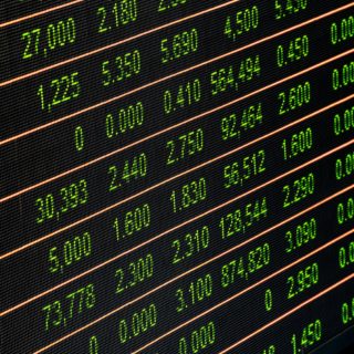 Ζούμε στην «περίοδο της φιλανθρωπίας» όπου οι πλούσιοι γίνονται πλουσιότεροι